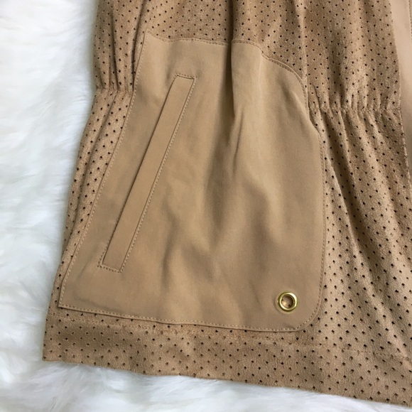 Zenergy by Chico’s Sage Perforated Vest - Picture 7 of 8